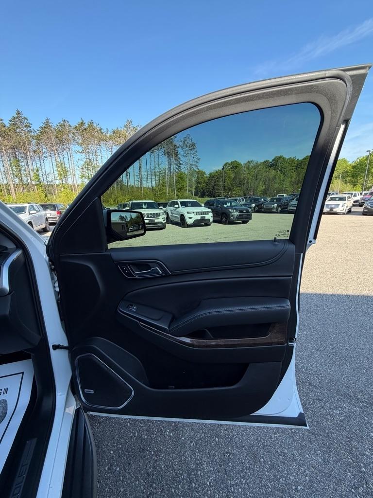 Chevrolet Suburban  2018
