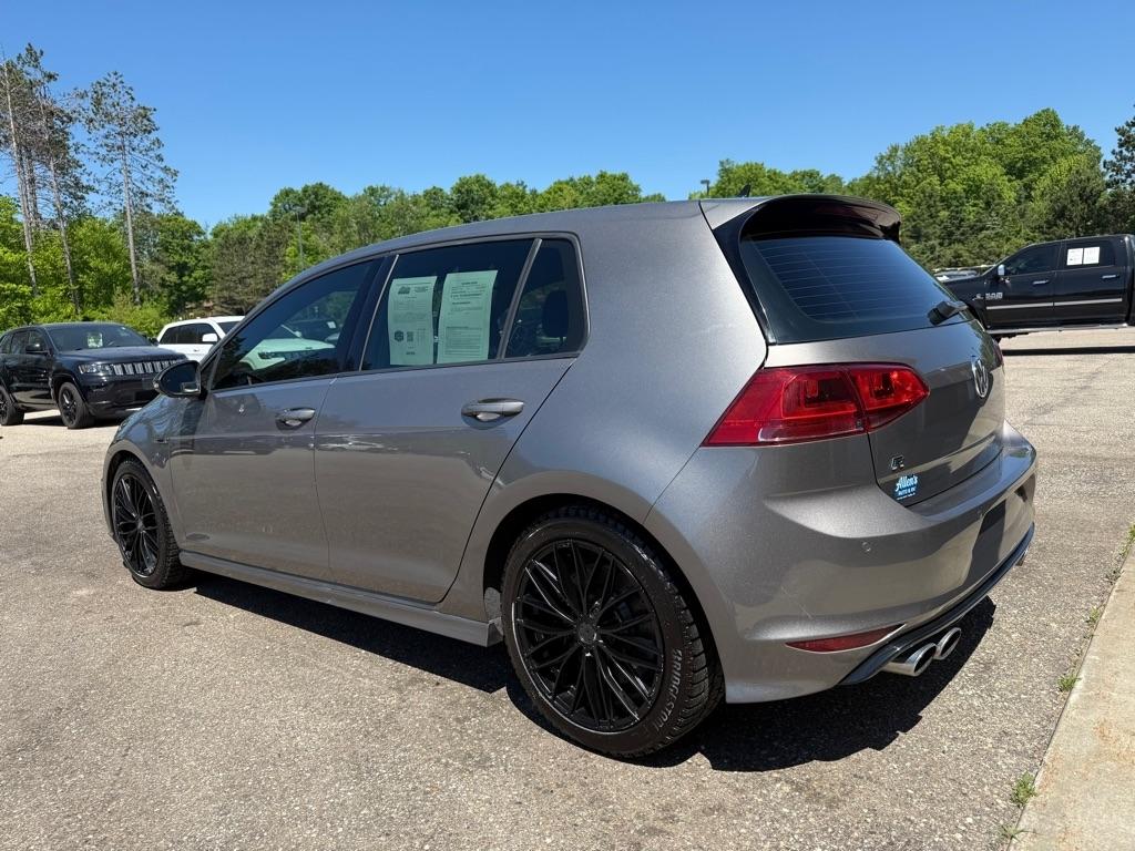 Volkswagen Golf R  2016