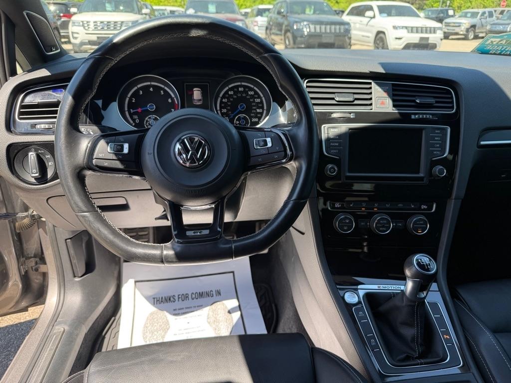 Volkswagen Golf R  2016