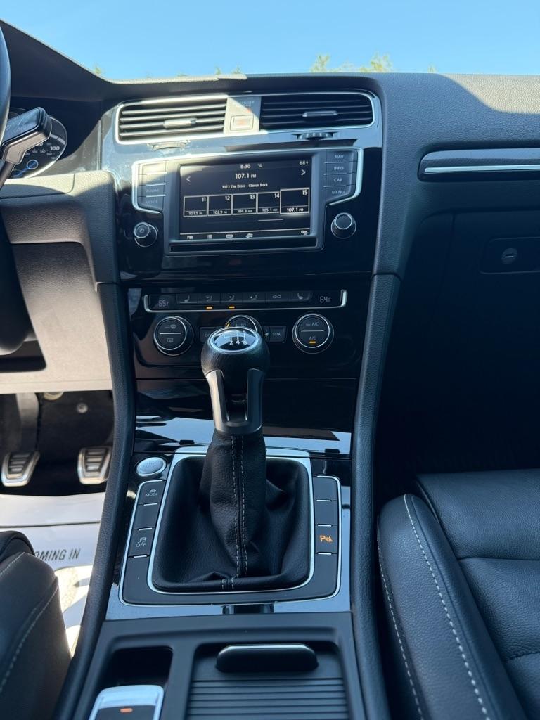 Volkswagen Golf R  2016