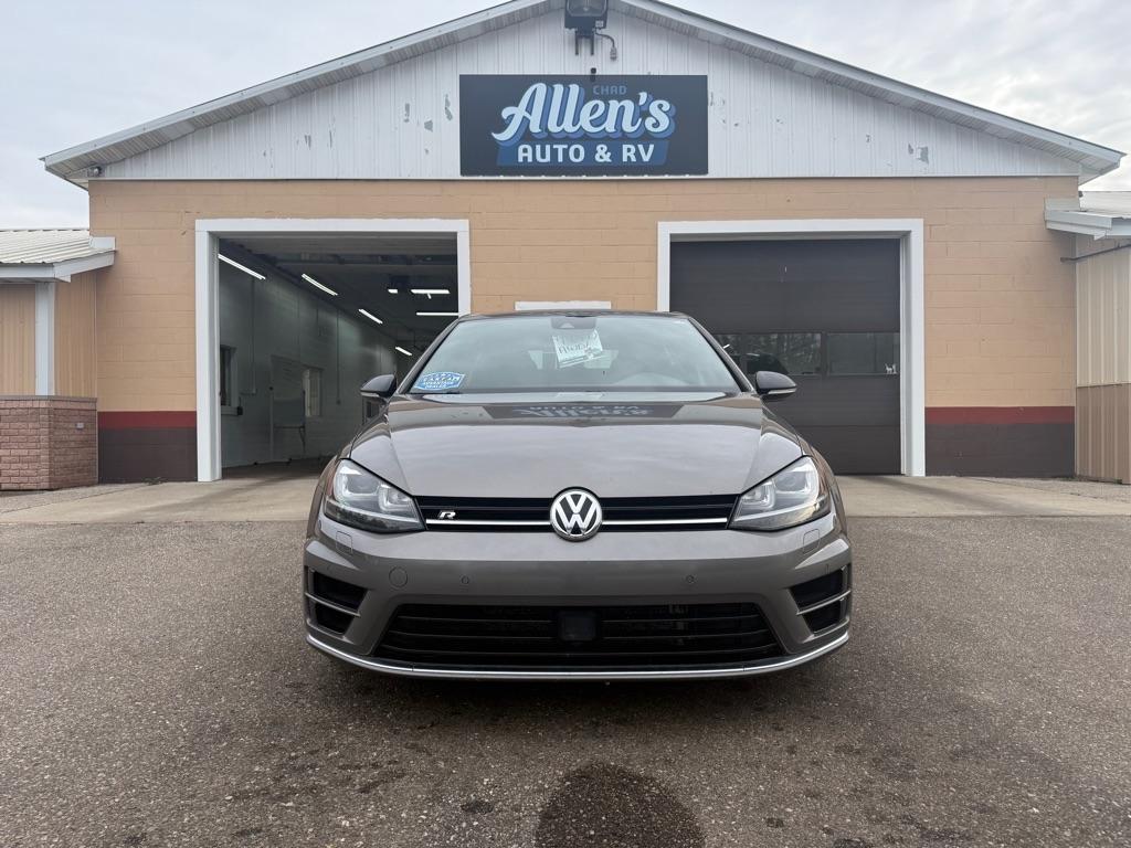 Volkswagen Golf R  2016