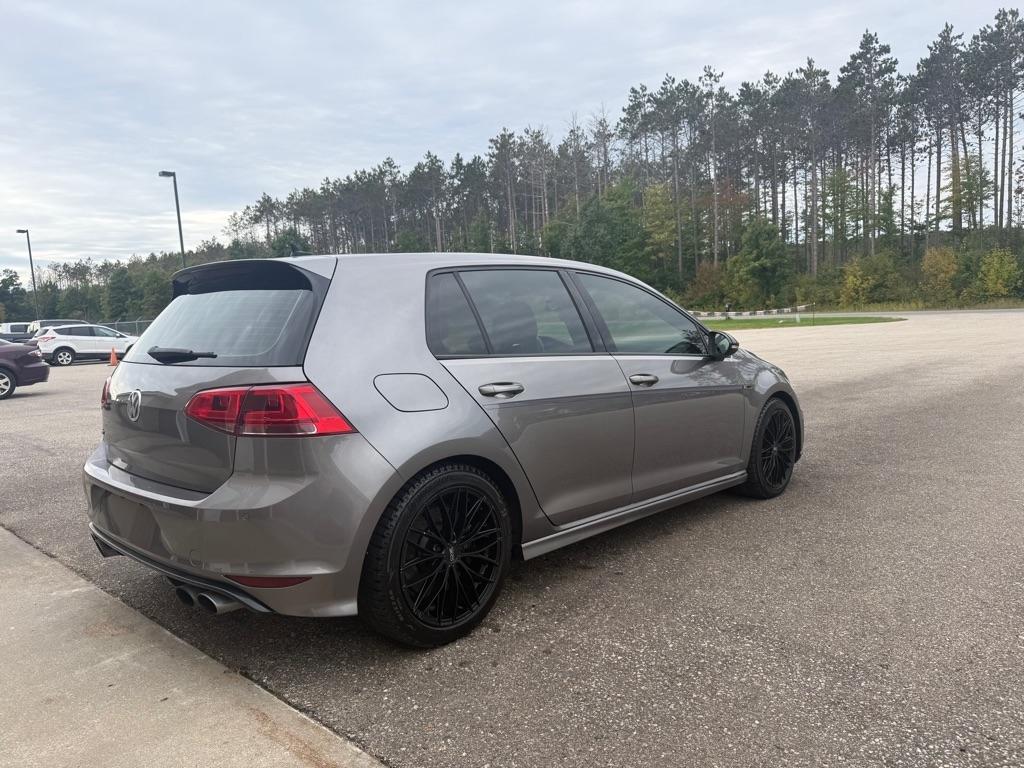 Volkswagen Golf R  2016