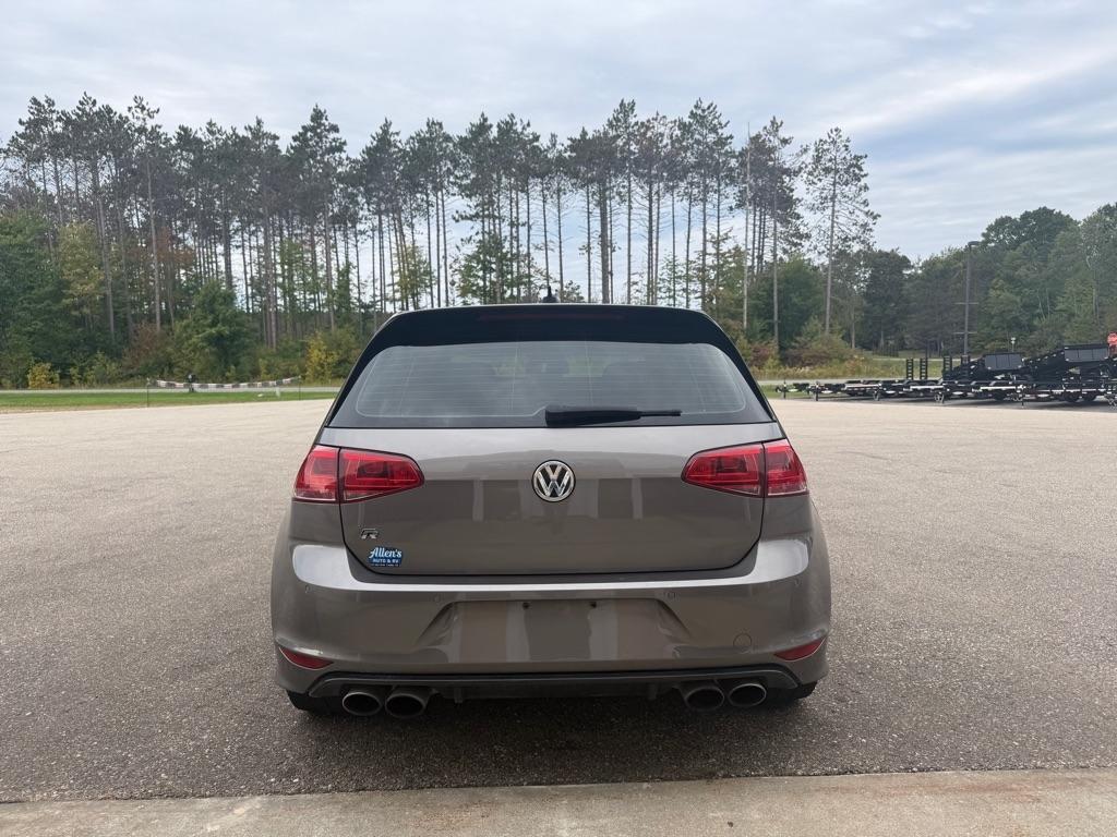 Volkswagen Golf R  2016