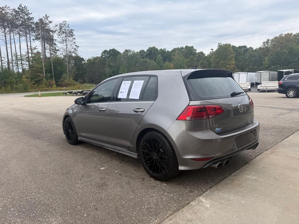 Volkswagen Golf R  2016