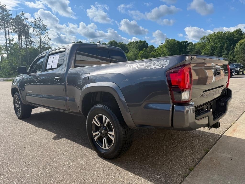Toyota Tacoma  2018
