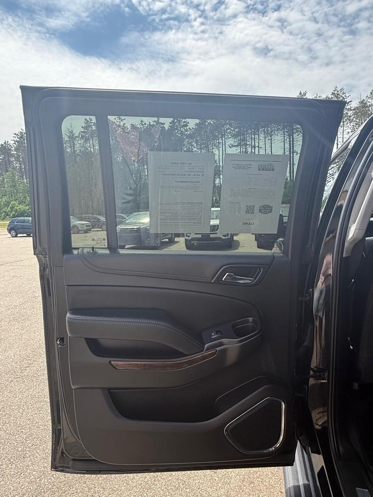 Chevrolet Suburban  2019