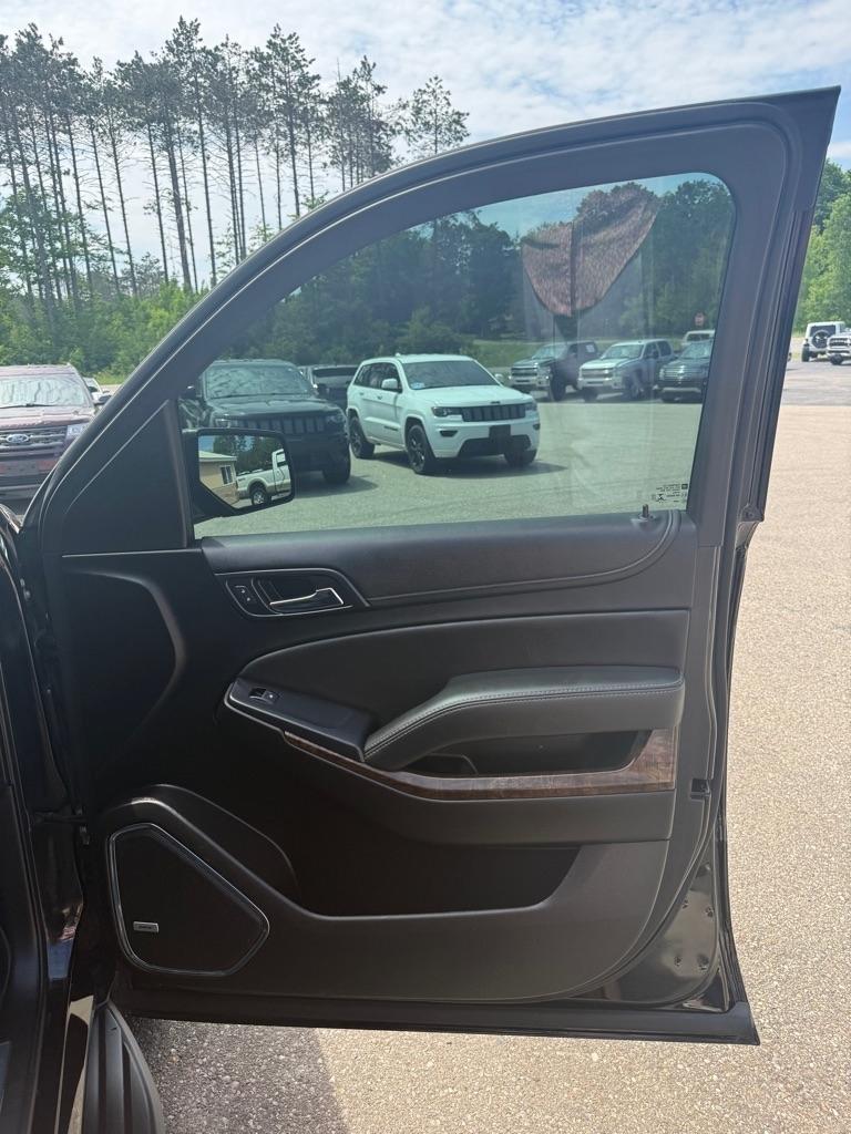 Chevrolet Suburban  2019