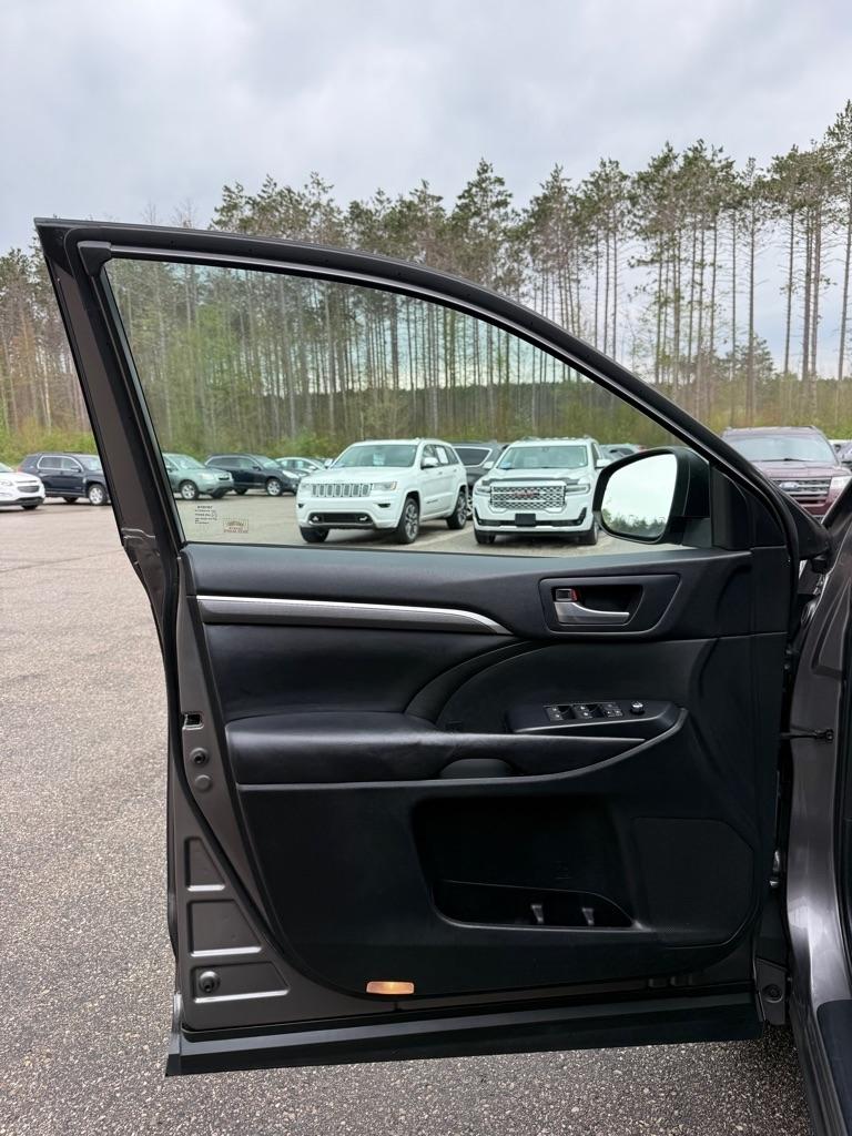 Toyota Highlander  2017