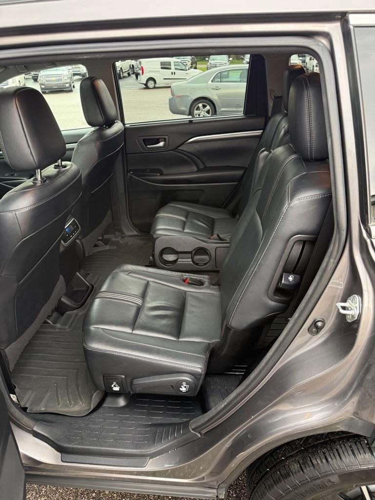 Toyota Highlander  2017
