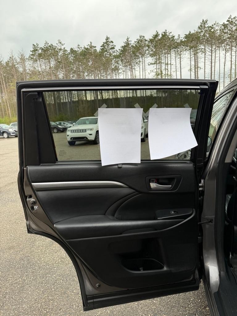 Toyota Highlander  2017