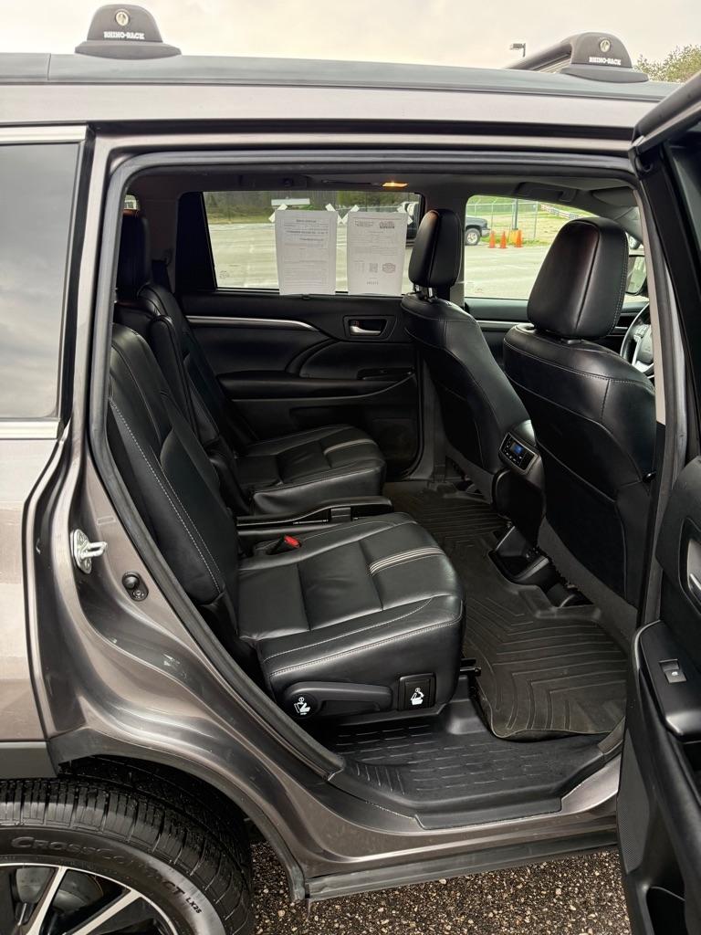 Toyota Highlander  2017
