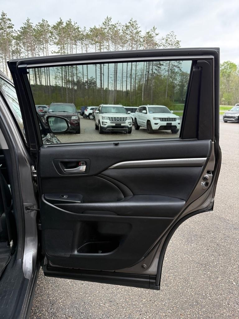 Toyota Highlander  2017