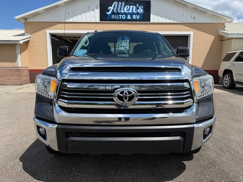 Toyota Tundra  2017