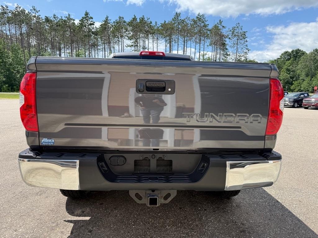 Toyota Tundra  2017