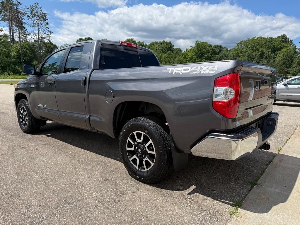 Toyota Tundra  2017