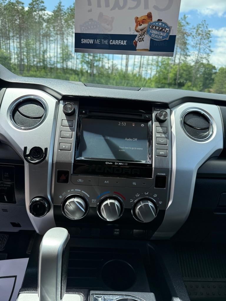 Toyota Tundra  2017