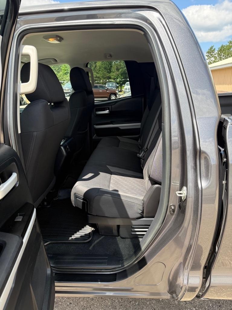 Toyota Tundra  2017