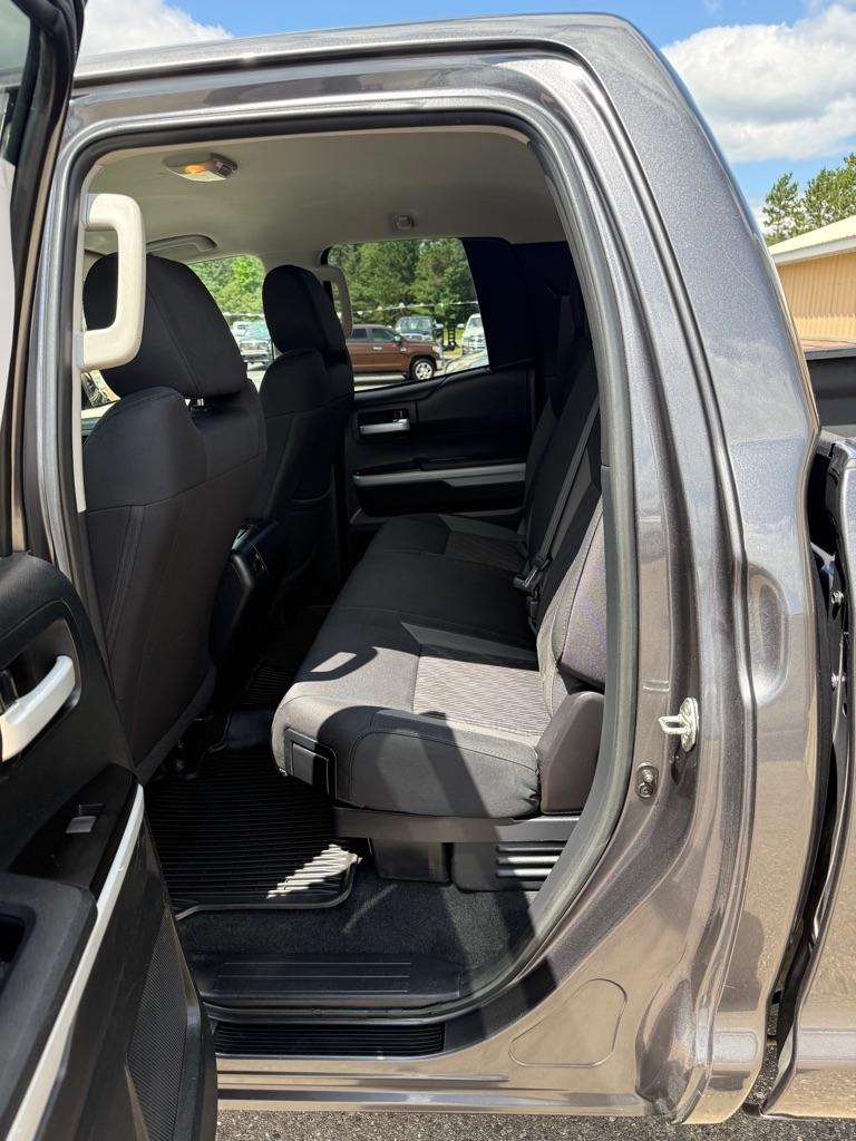 Toyota Tundra  2017