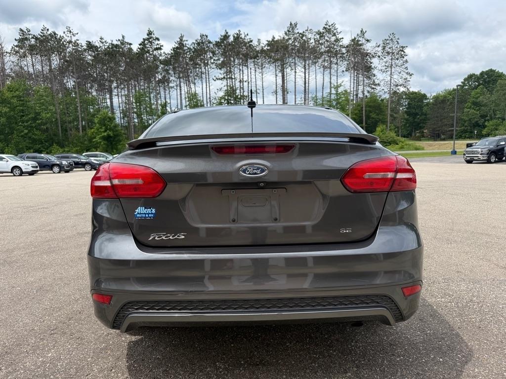 Ford Focus  2015