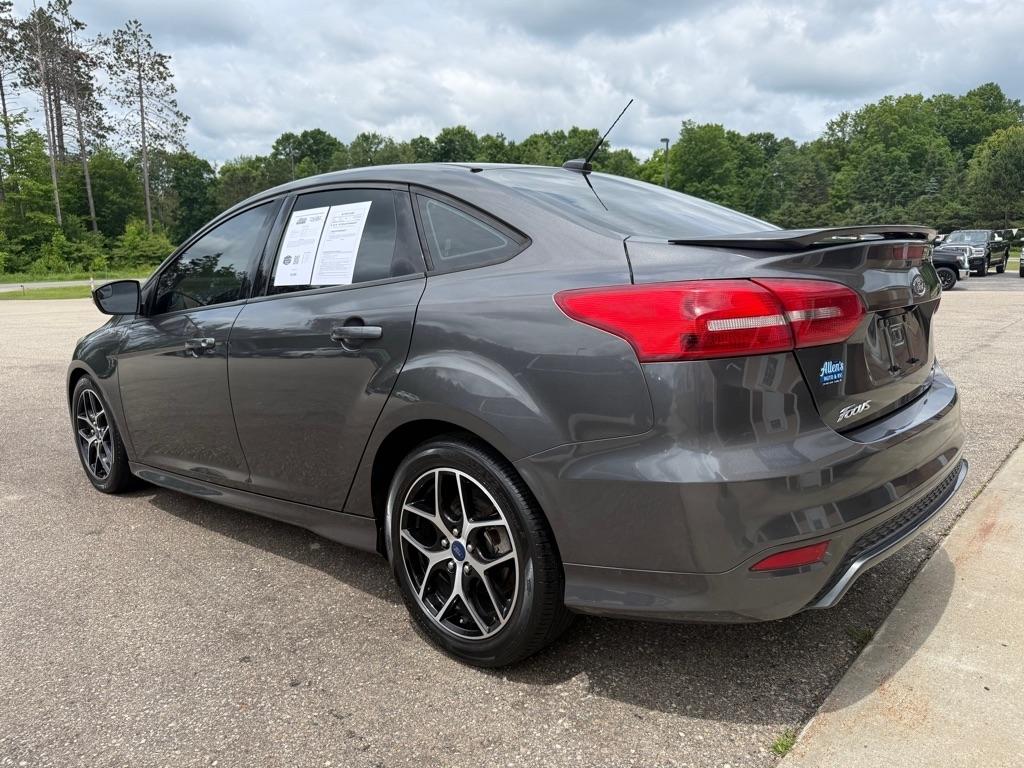 Ford Focus  2015