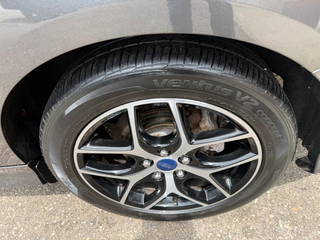 Ford Focus  2015