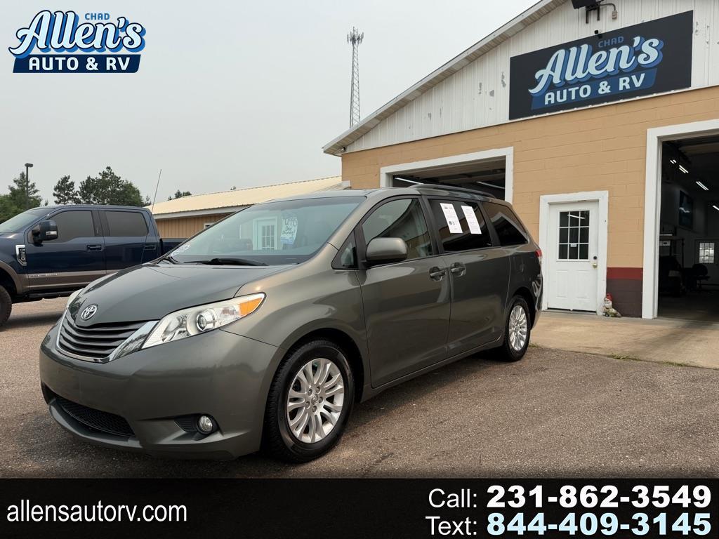 Toyota Sienna  2012