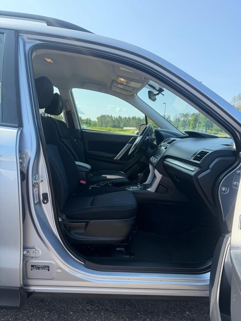 Subaru Forester  2016