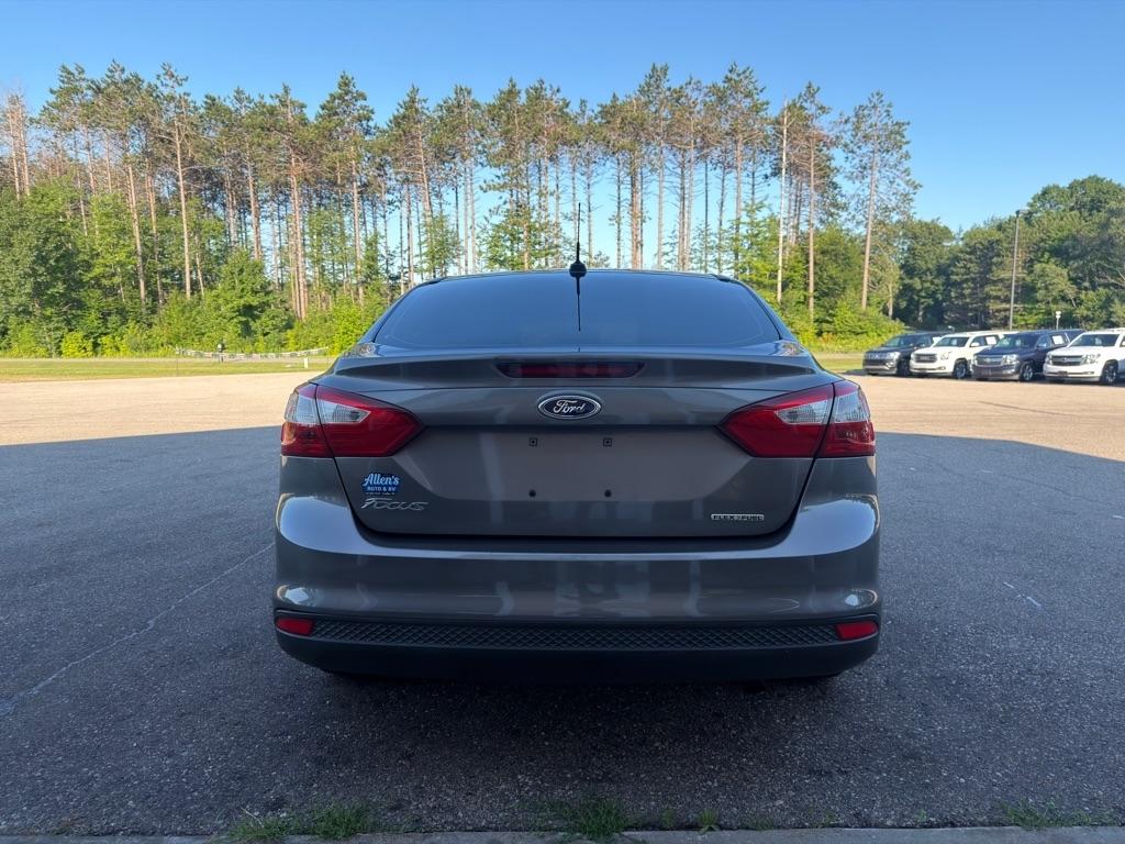 Ford Focus  2014