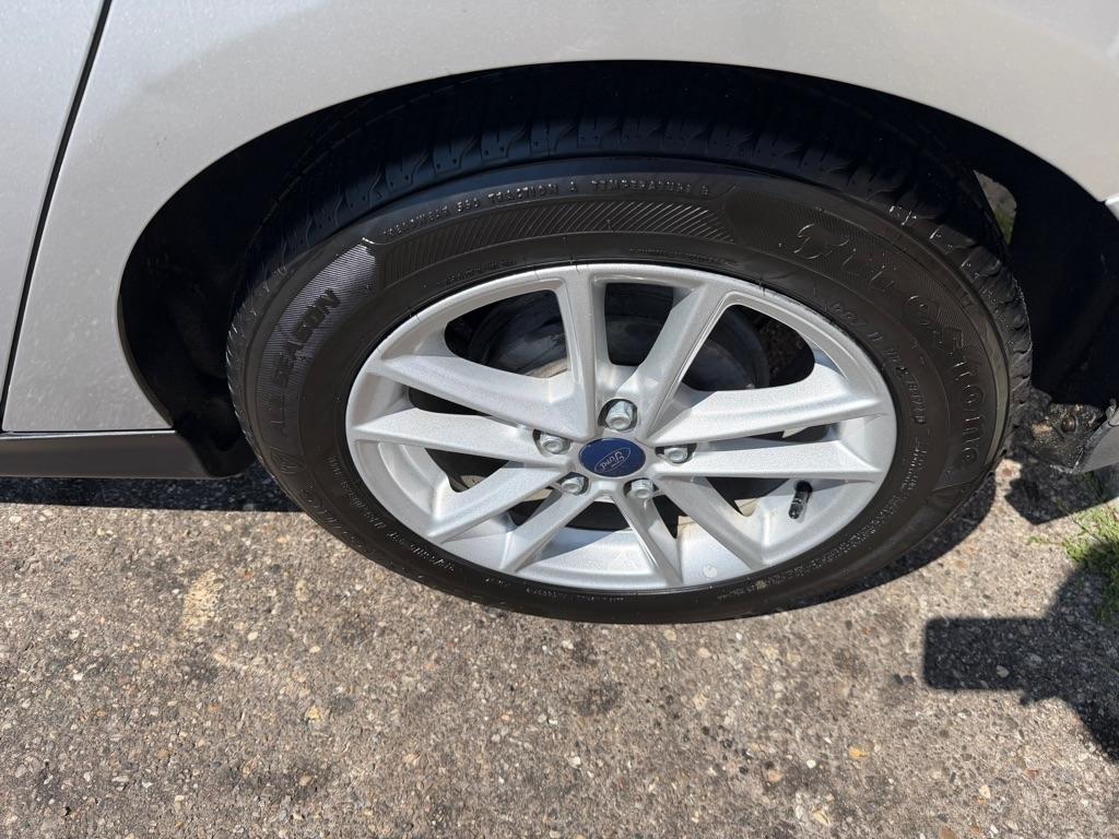 Ford Focus  2015