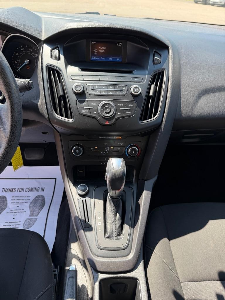 Ford Focus  2015
