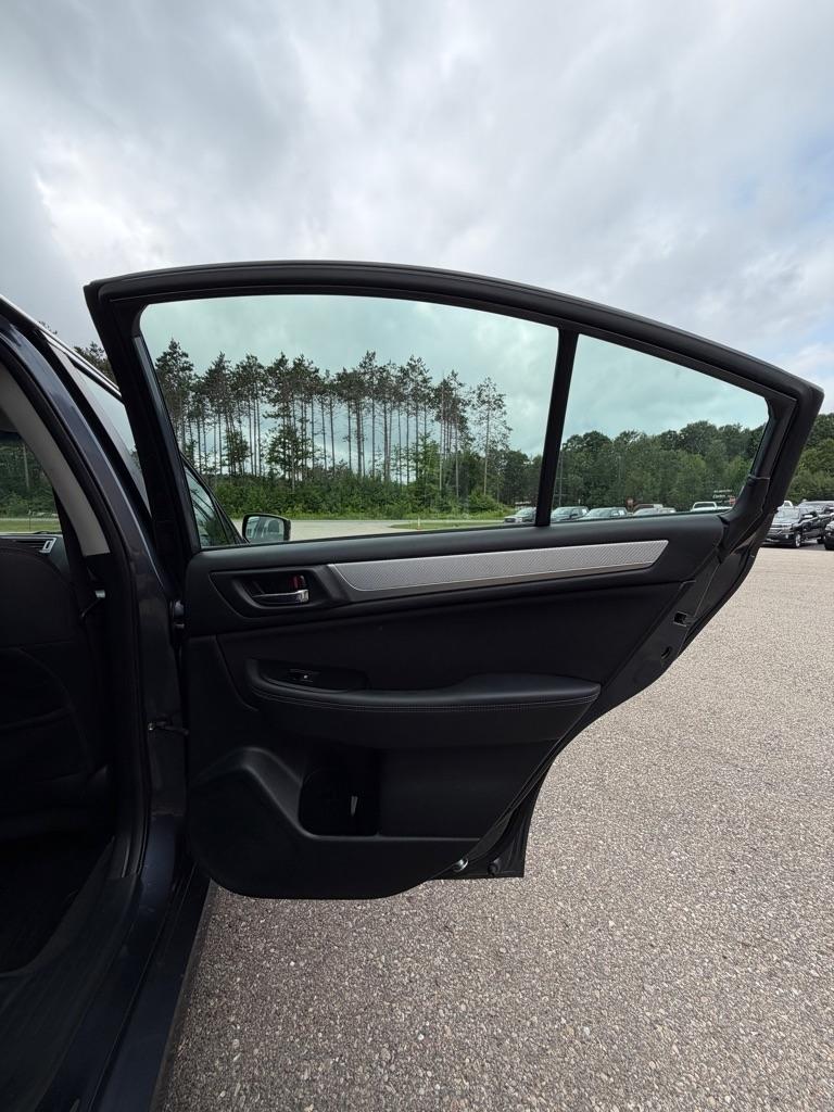Subaru Legacy  2015