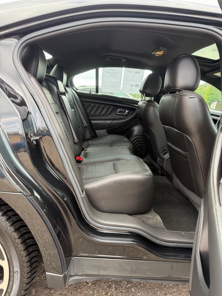 Ford Taurus  2013