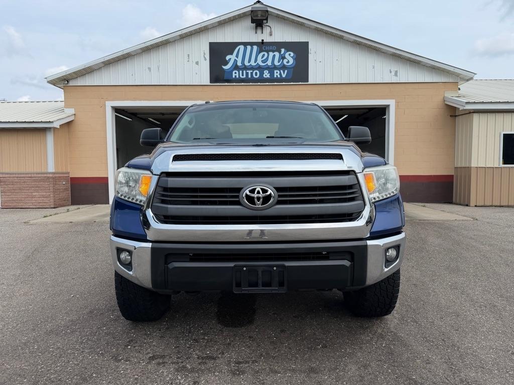 Toyota Tundra  2015