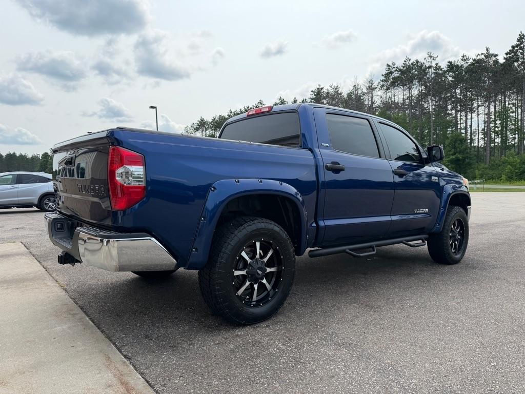 Toyota Tundra  2015