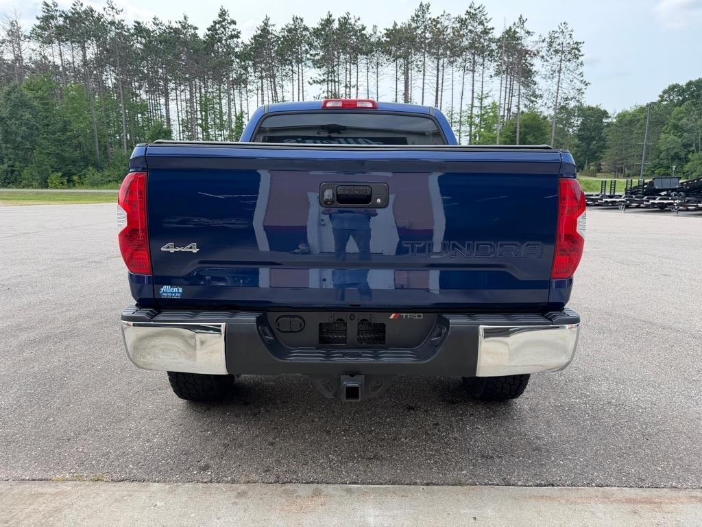Toyota Tundra  2015