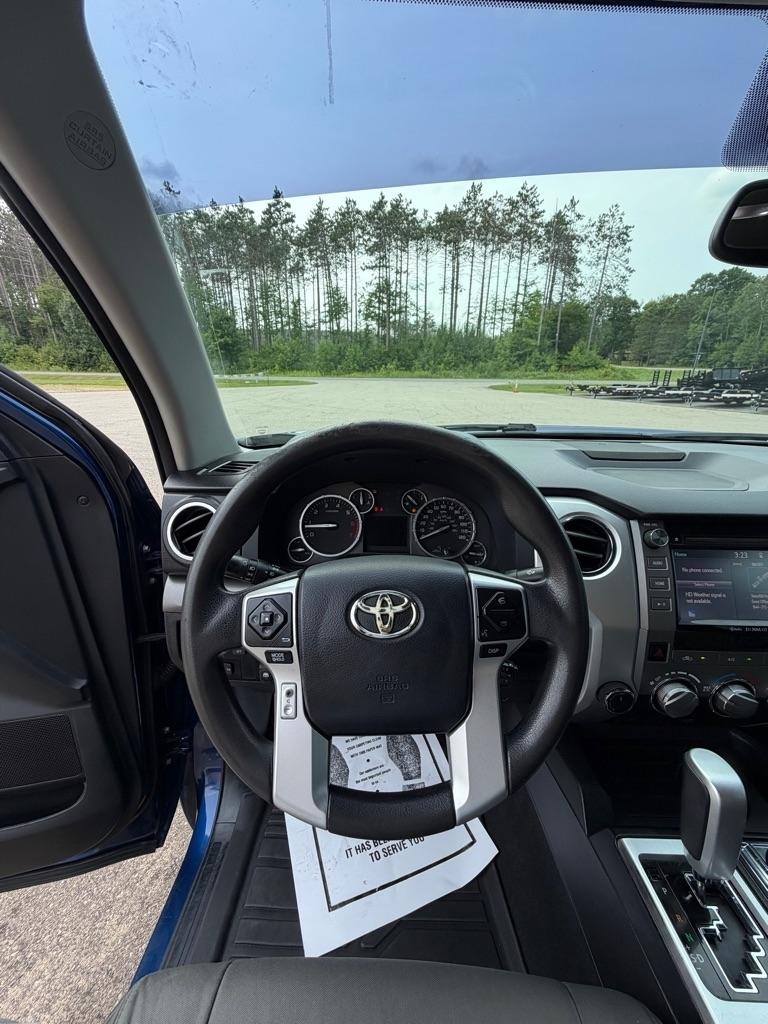Toyota Tundra  2015