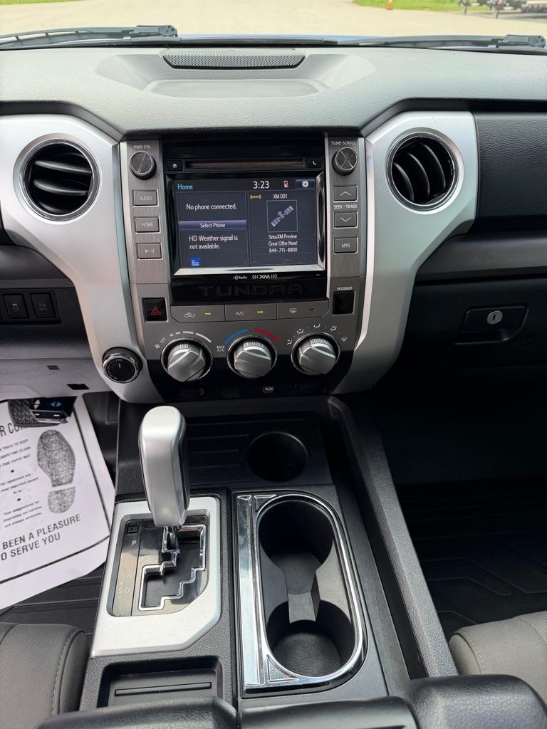 Toyota Tundra  2015