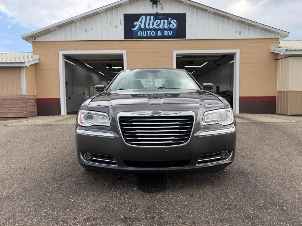 Chrysler 300  2013