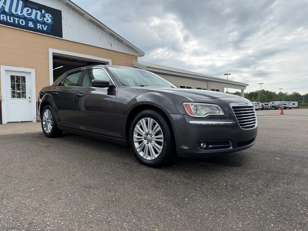Chrysler 300  2013