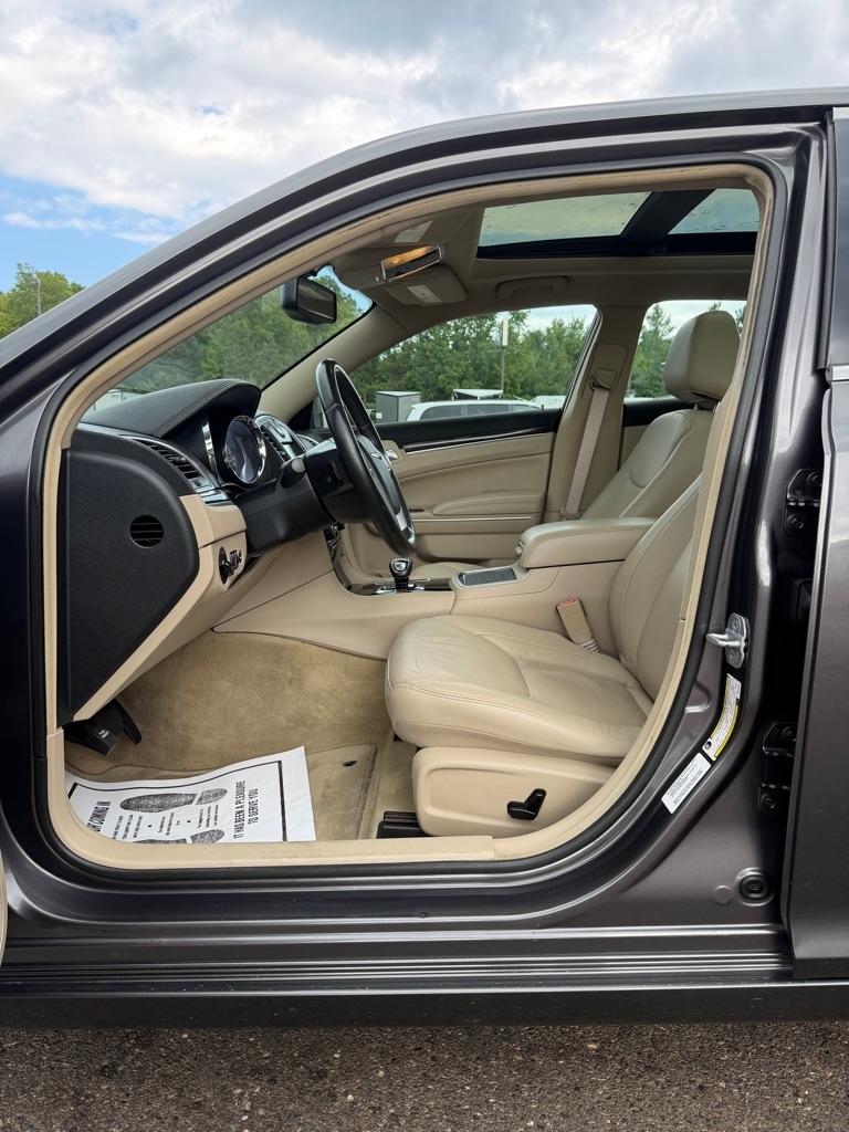 Chrysler 300  2013
