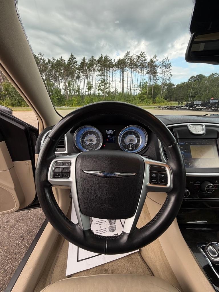 Chrysler 300  2013