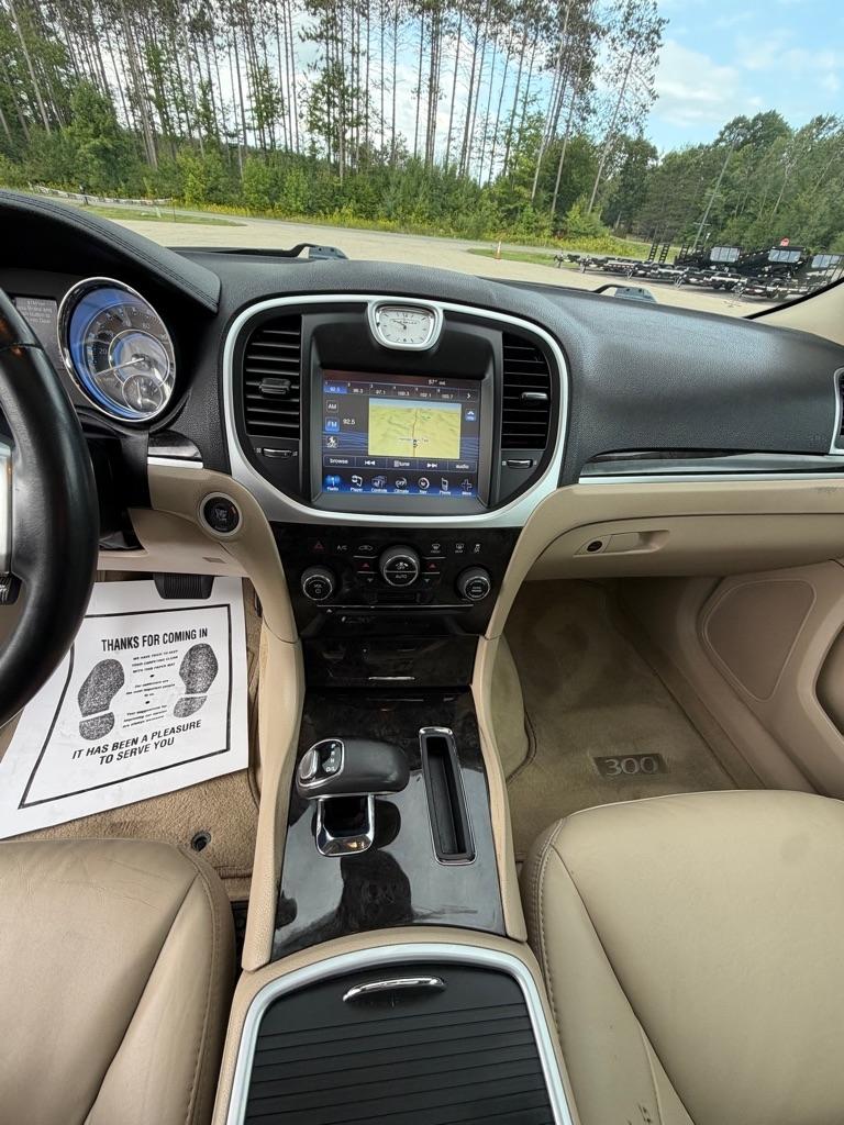 Chrysler 300  2013