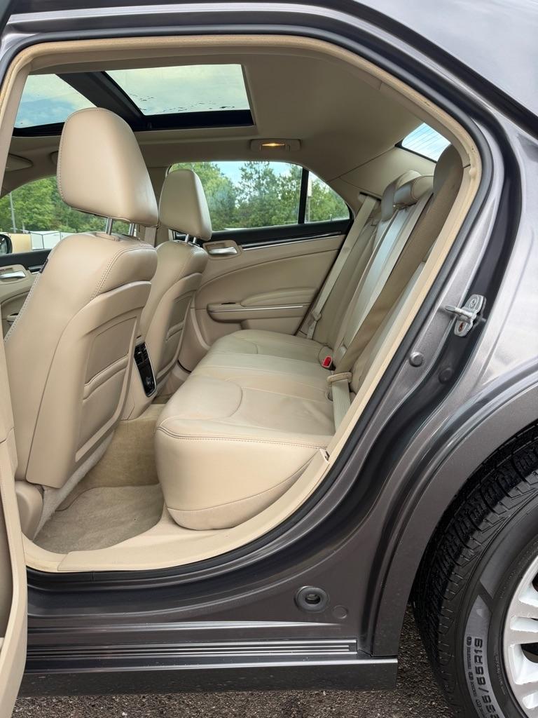 Chrysler 300  2013