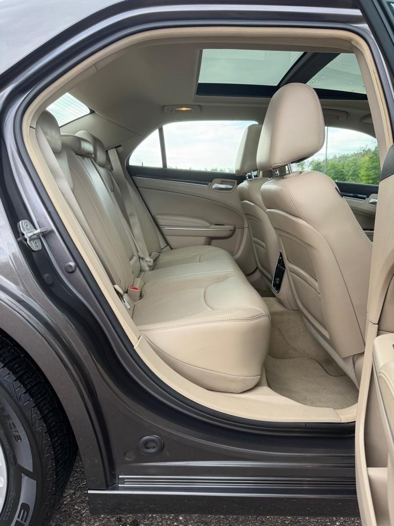 Chrysler 300  2013