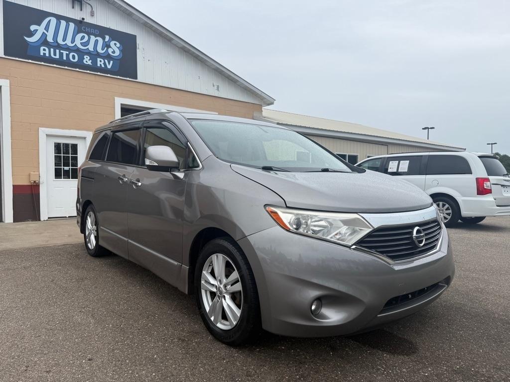 Nissan Quest  2013