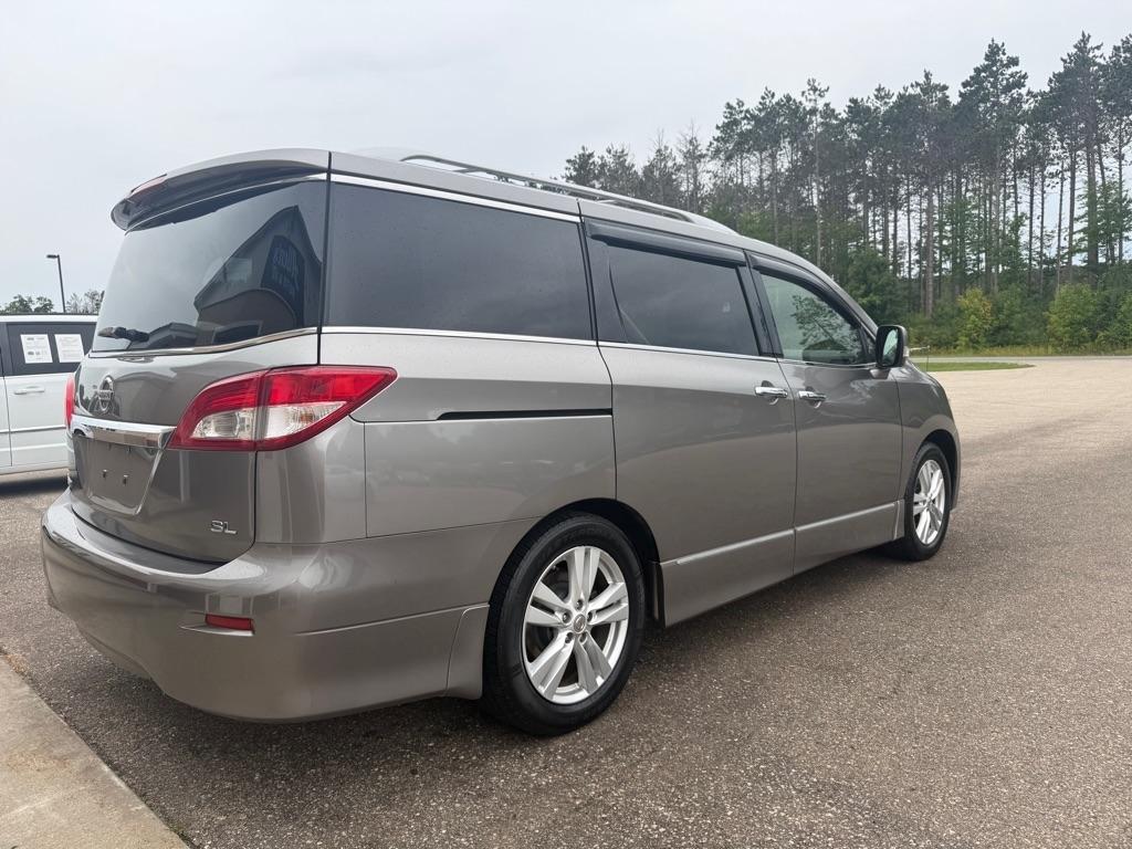 Nissan Quest  2013