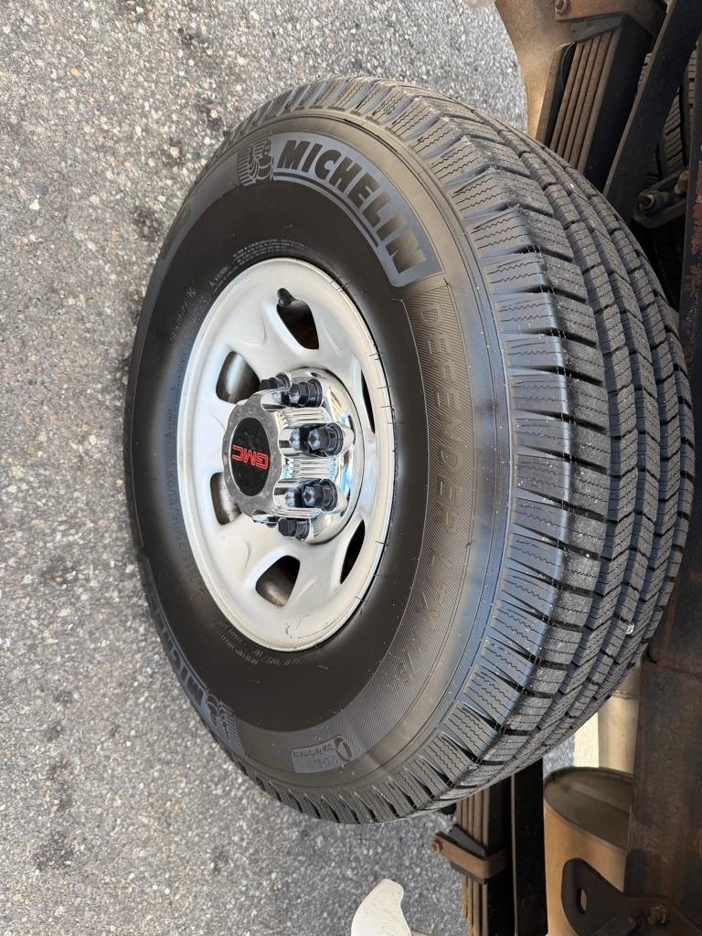 GMC Sierra 3500  2004