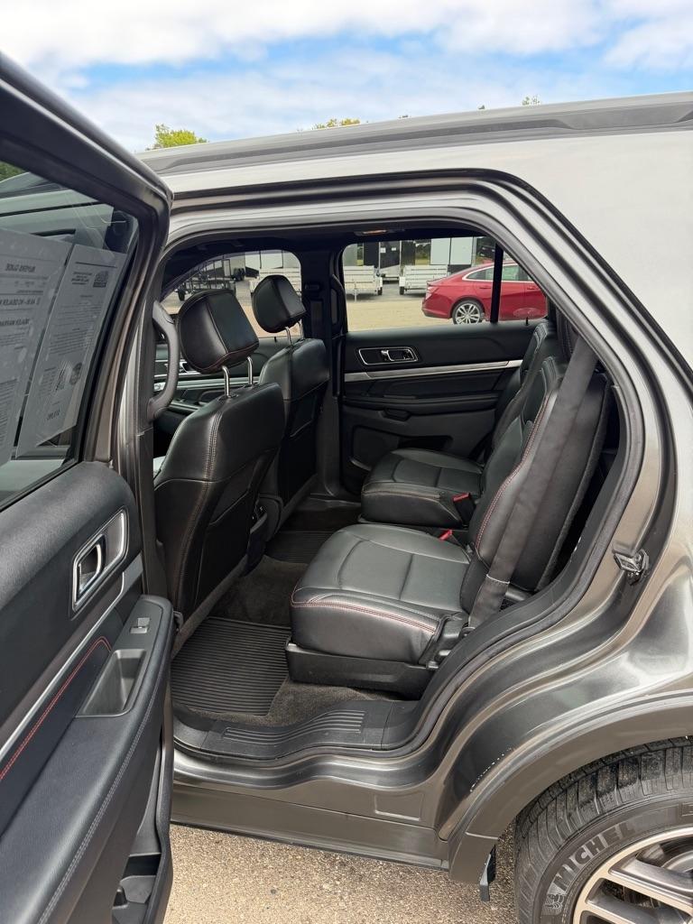 Ford Explorer  2016