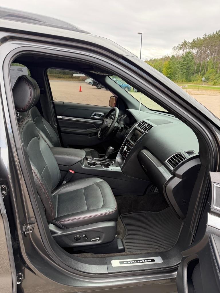 Ford Explorer  2016