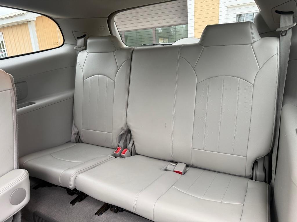 Buick Enclave  2016